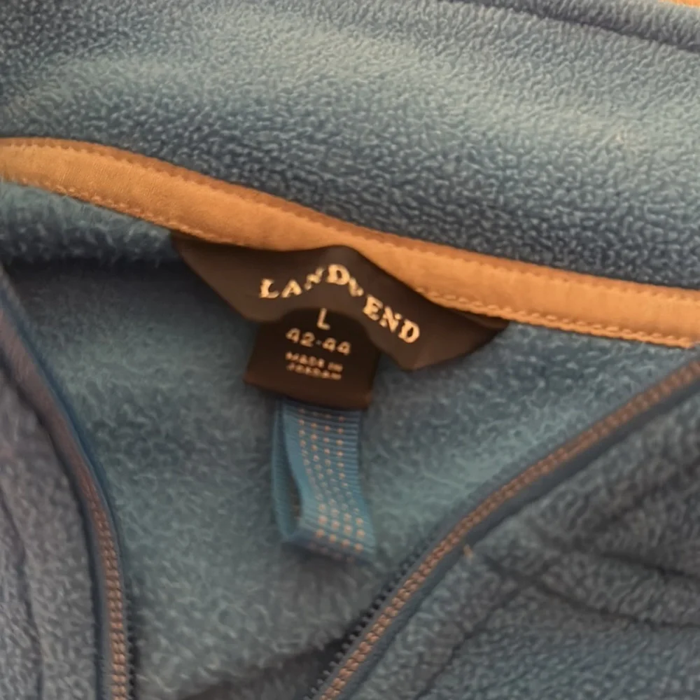 Large Sweater - Picture 6 of 6